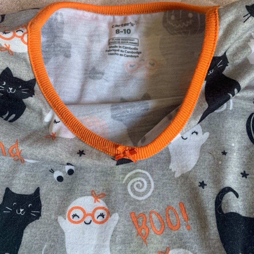 Carters size 8-10 Halloween cats nightgown